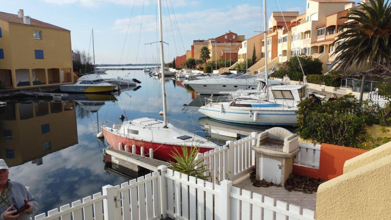 Marina Les Pieds Dans L Eau Apartment Le Barcarès Exterior foto